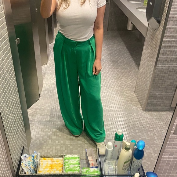 Green trouser pants - Picture 2 of 4